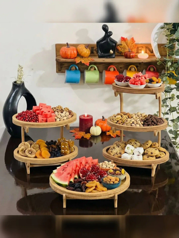 اردو خوری سه طبقه چوبی